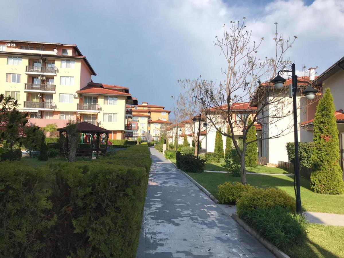 Black Sea Wellnest Aheloy Bagian luar foto